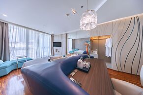 Hotel Baraquda Pattaya By Heeton