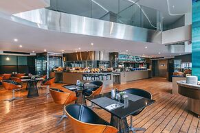 Hotel Baraquda Pattaya By Heeton