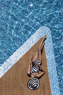 Hotel Baraquda Pattaya By Heeton