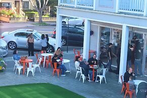 BytheSea Inn