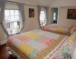 BytheSea Inn