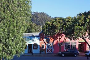 BytheSea Inn