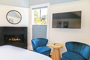 BytheSea Inn