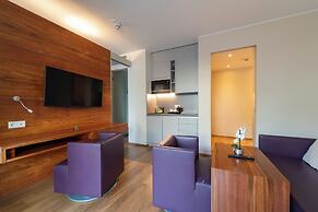 Pakat Suites