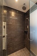 Pakat Suites