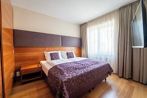 Pakat Suites