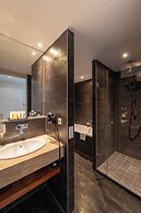 Pakat Suites