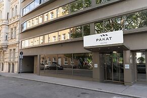 Pakat Suites