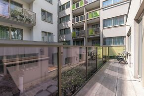 Pakat Suites