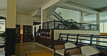 T And U Leisure Hotel