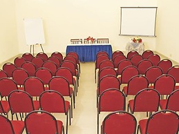 T And U Leisure Hotel