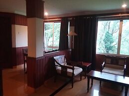 T And U Leisure Hotel