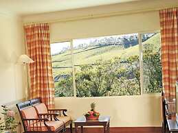 T And U Leisure Hotel