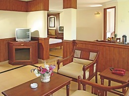 T And U Leisure Hotel