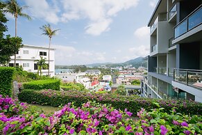 Sugar Palm Grand Hillside