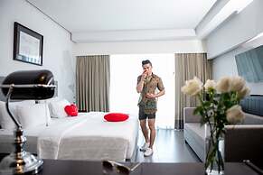 Sugar Palm Grand Hillside