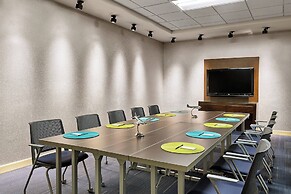 Aloft Denver Airport at Gateway Park