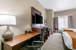 Comfort Suites Hopkinsville near Fort Campbell