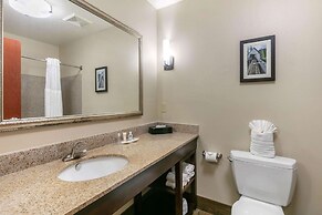 Comfort Suites Hopkinsville near Fort Campbell