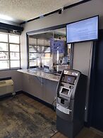 Budget Inn and Suites
