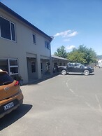 St John's Court Motel