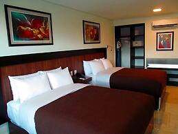 Hotel & Suites PF