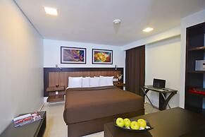 Hotel & Suites PF