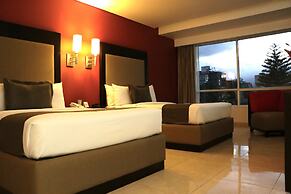 Hotel & Suites PF