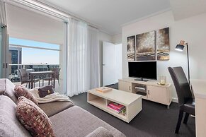 Oaks Brisbane Casino Tower Suites