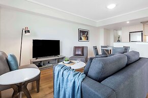 Oaks Brisbane Casino Tower Suites