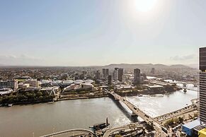 Oaks Brisbane Casino Tower Suites