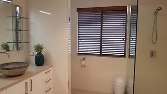 Noosa North Shore Retreat