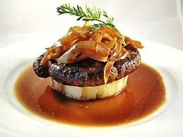 The Hand at Llanarmon