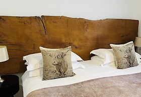 Cottage Lodge Hotel