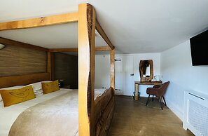 Cottage Lodge Hotel