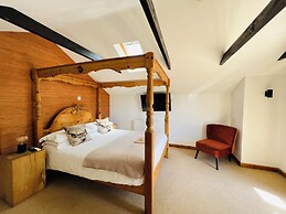 Cottage Lodge Hotel