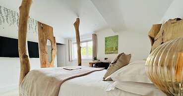 Cottage Lodge Hotel