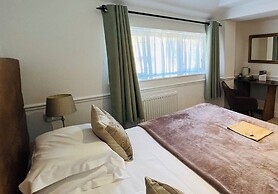 Cottage Lodge Hotel