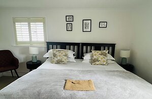 Cottage Lodge Hotel
