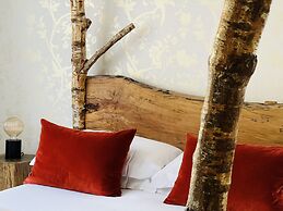 Cottage Lodge Hotel