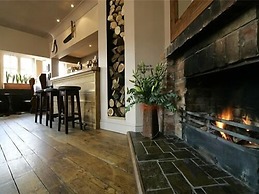 The Bell - Restaurant with rooms