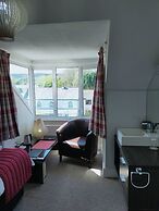 The Groveside Guest House