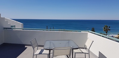 Alexandra on the Pacific