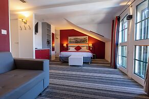 Hôtel Donibane Saint-Jean-de-Luz by Accor