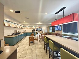 Country Inn & Suites by Radisson, Port Charlotte, FL
