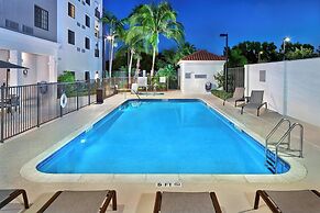 Courtyard By Marriott Stuart