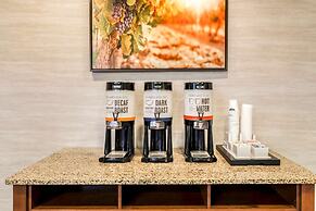 Hampton Inn & Suites Windsor - Sonoma Wine Country