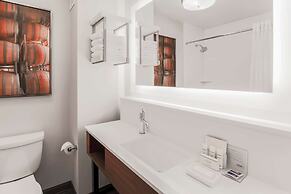 Hampton Inn & Suites Windsor - Sonoma Wine Country