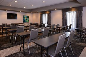 Hampton Inn & Suites Cincinnati-Mason