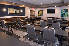 Hampton Inn & Suites Cincinnati-Mason